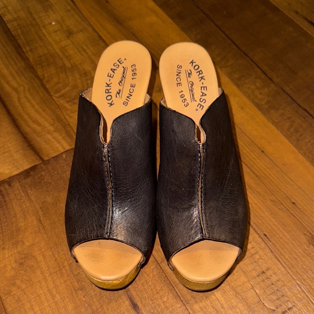 Kork-Ease Black Leather Mules